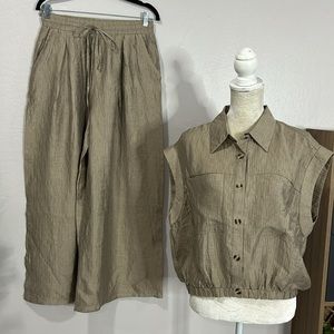 nwot // Listicle 2 Piece Set